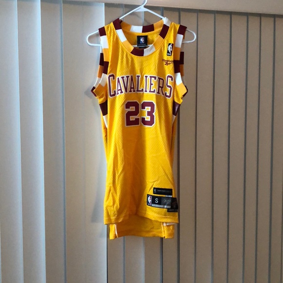 cavs jersey james